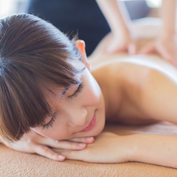 鶴見であん摩によるリラクゼーションを行います